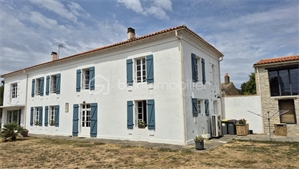 propriete à la vente -   79210  MAUZE SUR LE MIGNON, surface 210 m2 vente propriete - UBI480994355